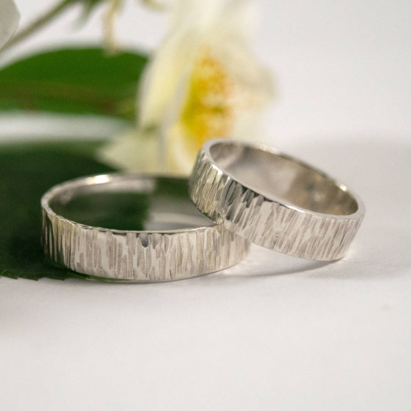 Bark Effect Rings Bark effect rings in two widths