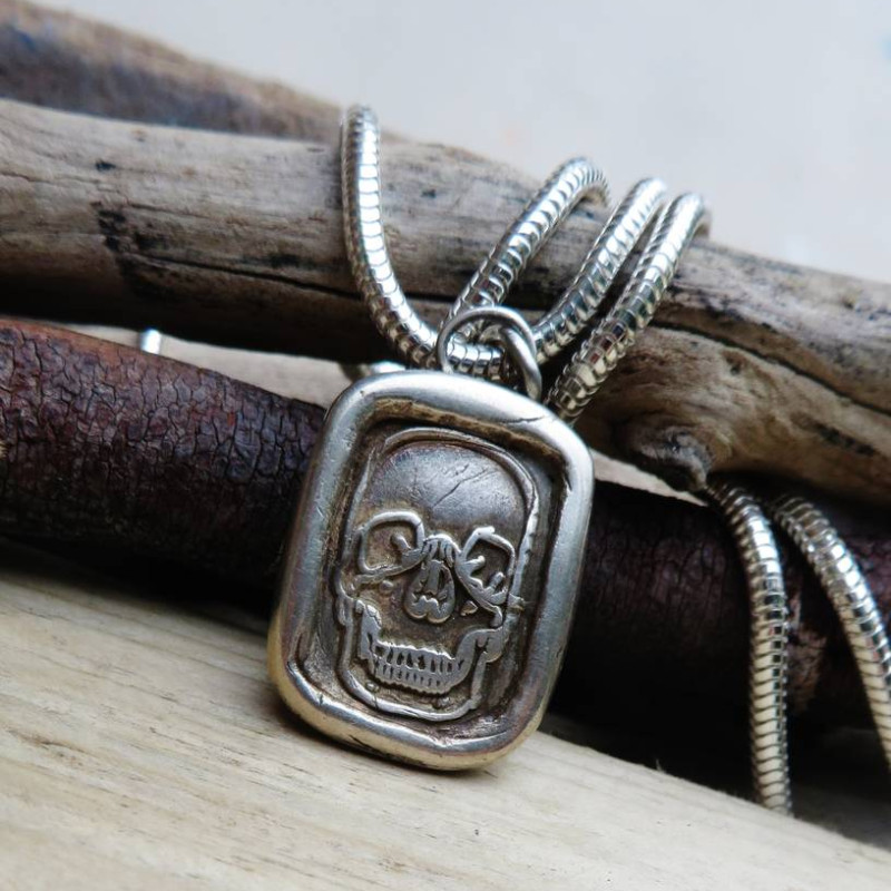 Dia De Los Muertos pendant
