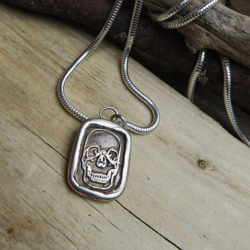 Dia De Los Muertos pendant
