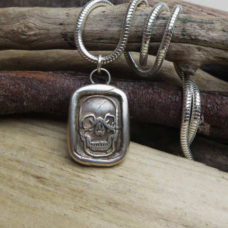 Dia De Los Muertos pendant