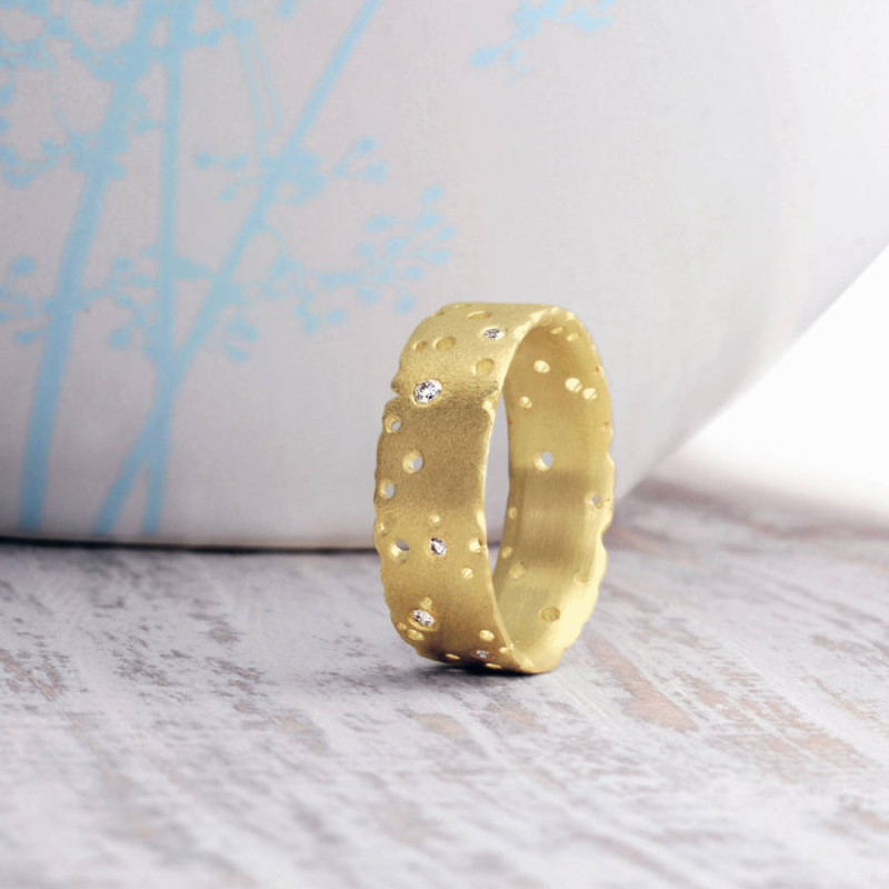 Diamond ring