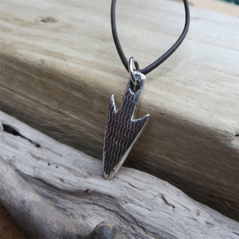 Hunters Moon chunky silver arrowhead necklace