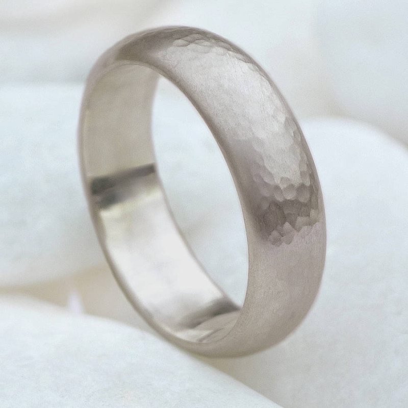 Men's 6mm hammered ring