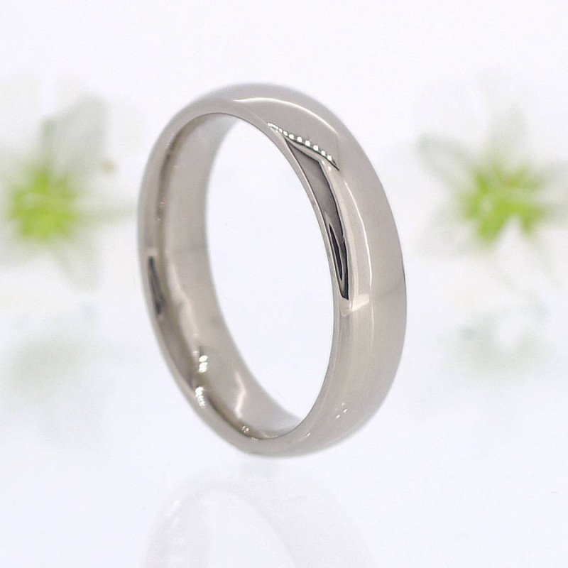 Men's Comfort Fit 18ct Gold Wedding Ring Men's comfort fit 18ct gold wedding ring