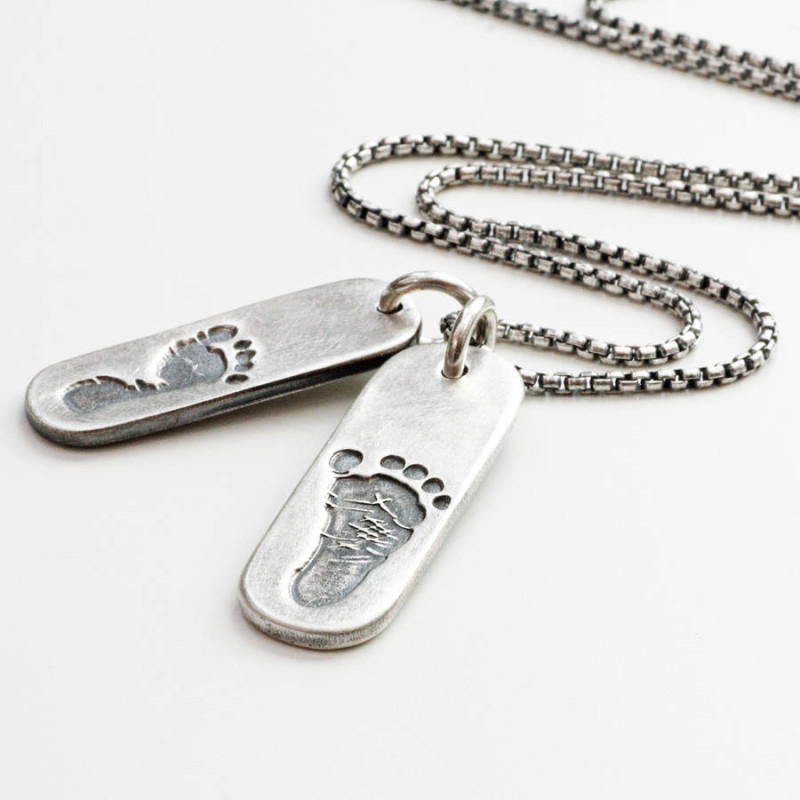 Men's Double Footprint Tag Necklace Men's double footprint tag necklace with two pendants