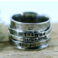 Personalised men's hammered spinner ring