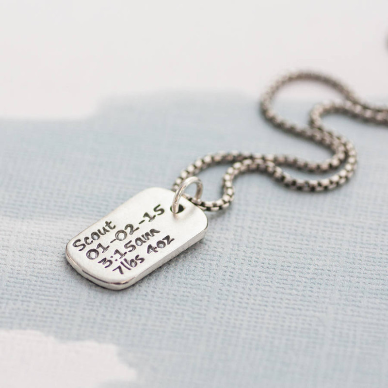 Personalised dog tag necklace detail