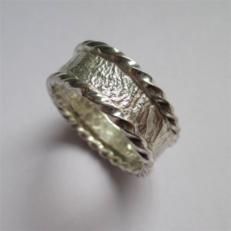 Rocky Outcrop Twist Ring product image