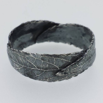 Silver Three Leaf Band Ring Silver Three Leaf Band Ring