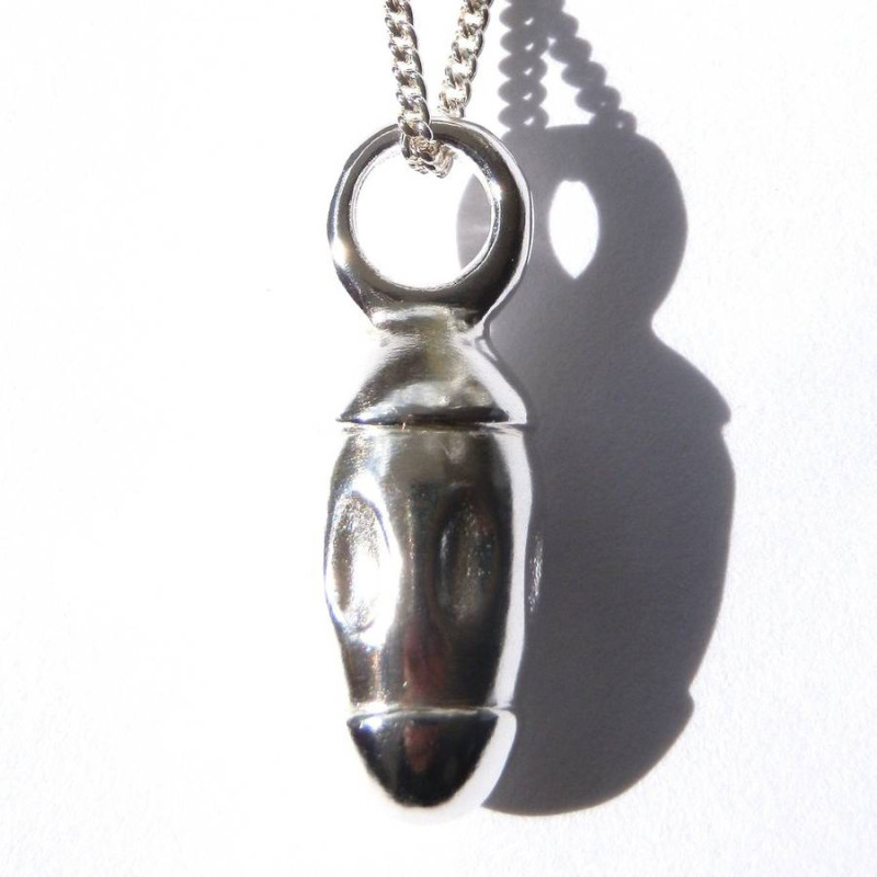 Silver Toggle Dimple Pendant necklace