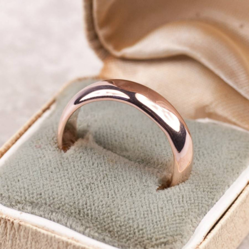 Simple handmade men's 18ct gold wedding ring