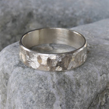 Handmade Unisex Textured Silver Band Ring Handmade Unisex Textured Silver Band Ring