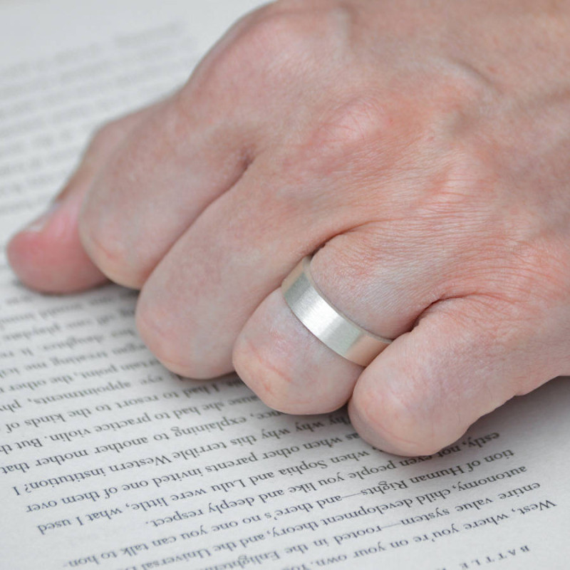 Personalised wedding band